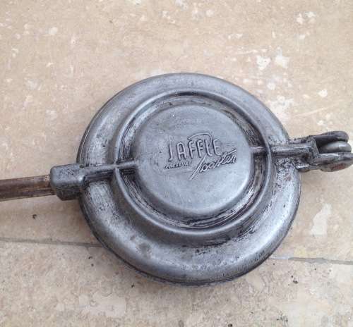 vintage jaffle pressure taster