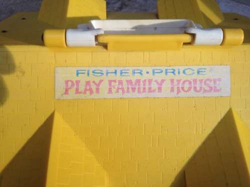vintage Fisher price play family house 952