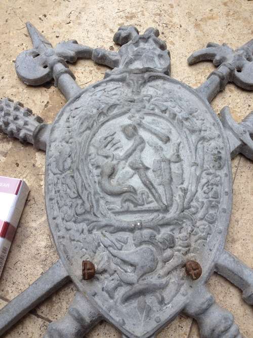 coat of arms , Aluminium family crest wall hanging vintage , made in Japan