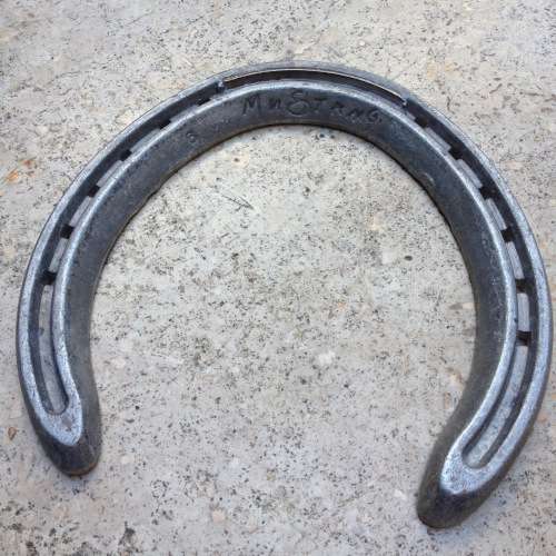 old Mustang Horseshoe alluminium size 6