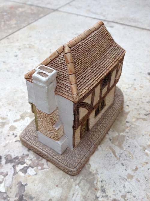 Lilliput Lane The Old Curiosity Shop English Collection Immortalized by Charles Dickens