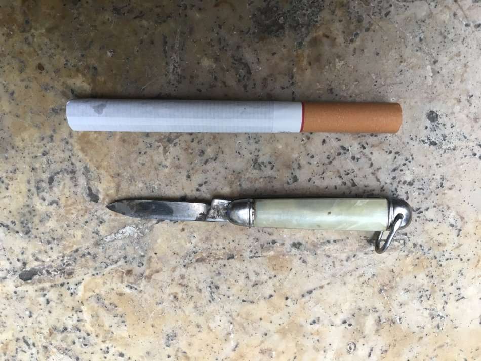 aguiole arbalete , g david box with vintage Richards miniature knife