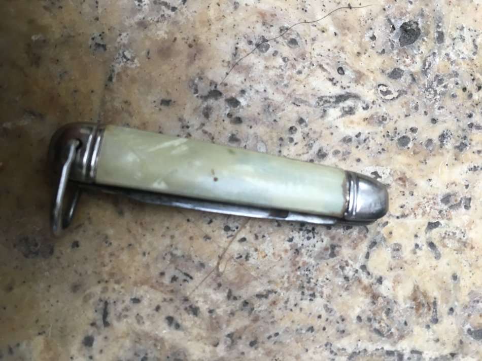 aguiole arbalete , g david box with vintage Richards miniature knife