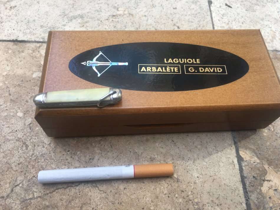 aguiole arbalete , g david box with vintage Richards miniature knife