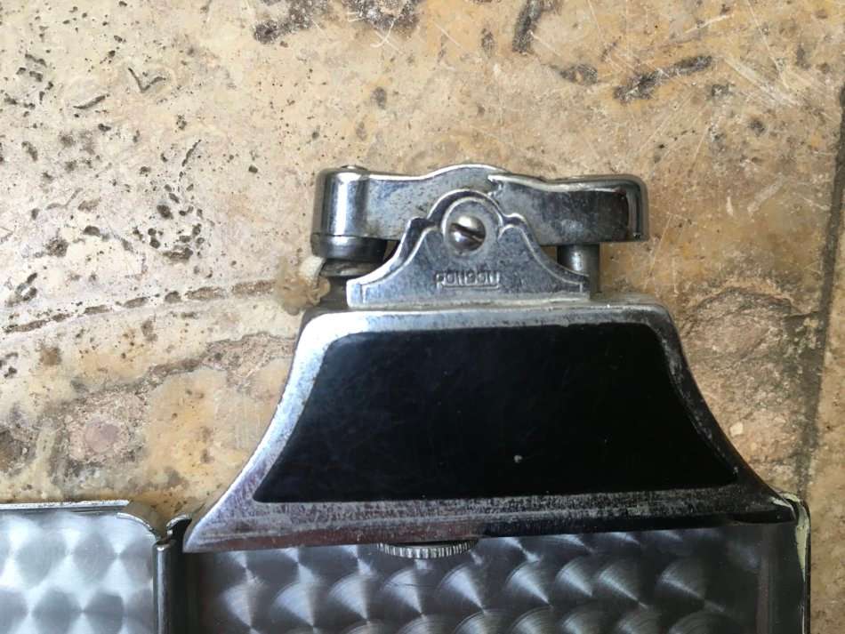 vintage Ronson  mastercase lighter , with cigarette holder