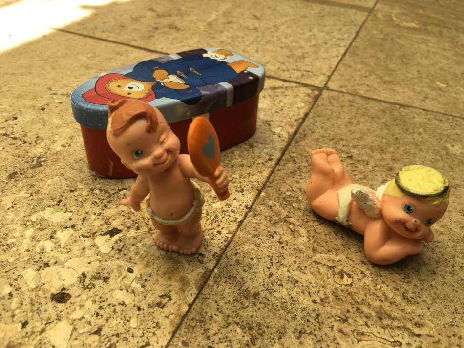 Magic baby diaper baby pair