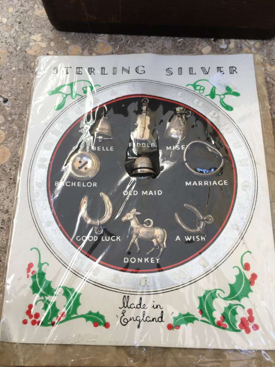 vintage sterling silver christmas pudding charms charm lot in original card in wooden box
