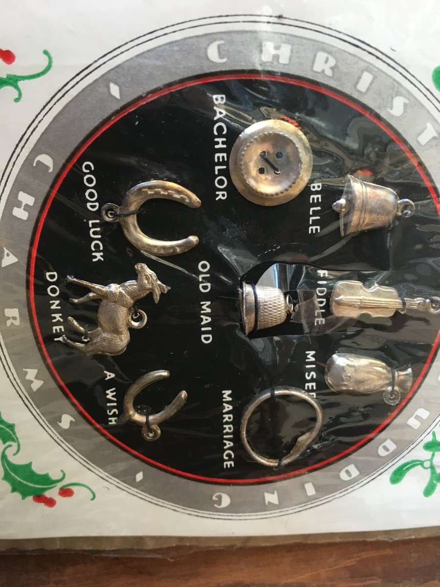 vintage sterling silver christmas pudding charms charm lot in original card in wooden box