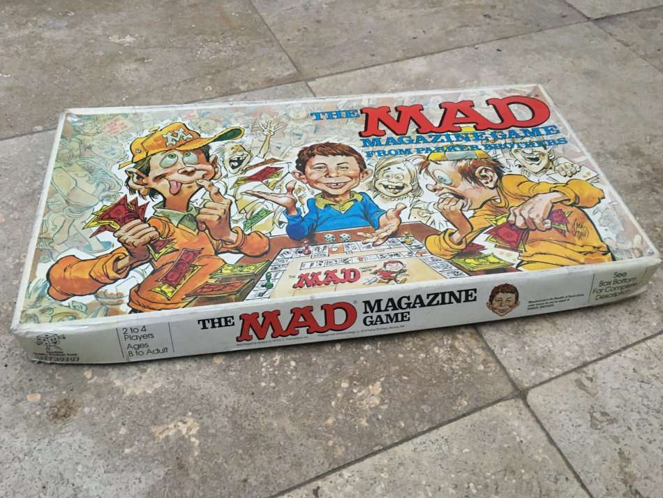 vintage Mad magazine Game , parker brothers set 1 complete