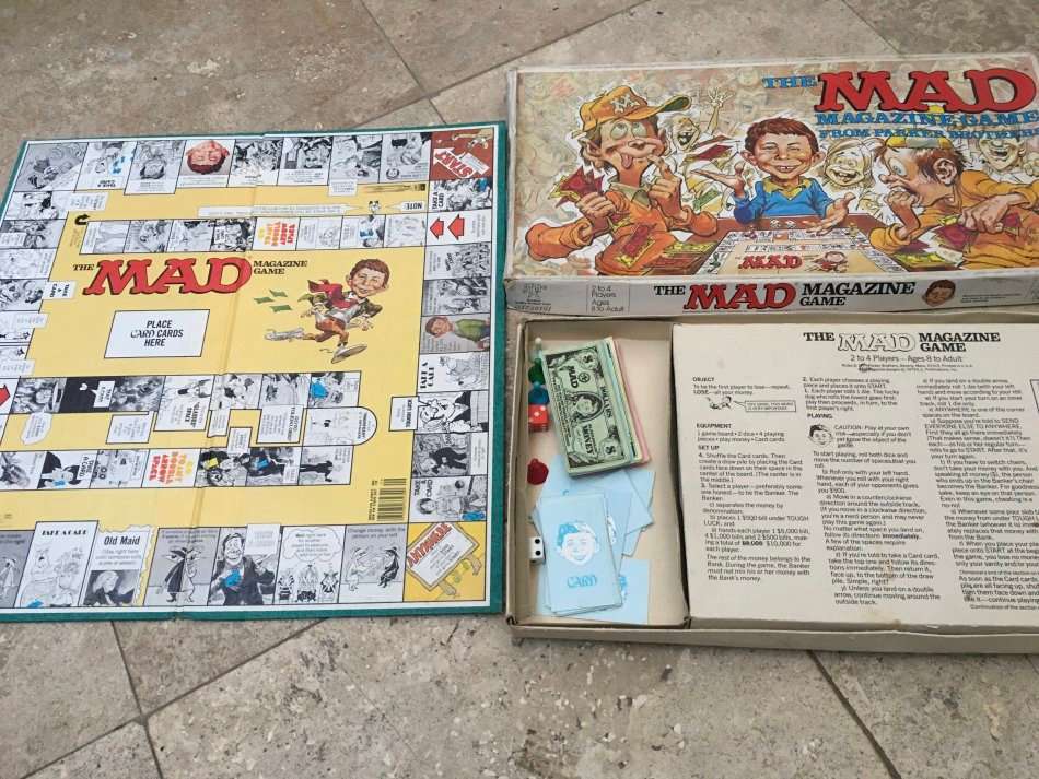 vintage mad magazine Game , parker brothers set 2 complete