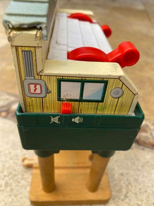 Thomas and Friends Wooden Railway Train Sodor Signal House with Lights and Sounds TLC