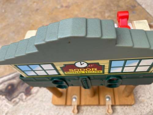 Thomas and Friends Wooden Railway Train Sodor Signal House with Lights and Sounds TLC