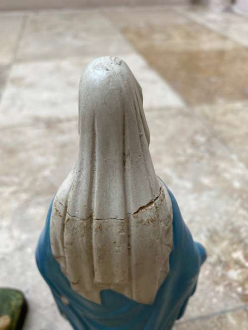 virgin Mary statue figure reserved cordi