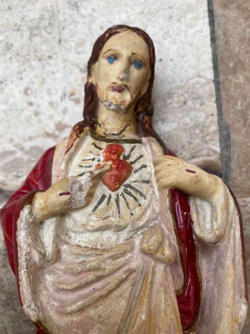 virgin Mary statue figure reserved cordi