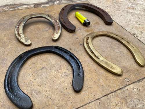 vintage horse shoe lucky horseshoe lot of 4