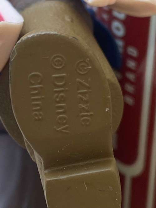 captain jack sparrow Zizzle disney figure in mickey mouse tin