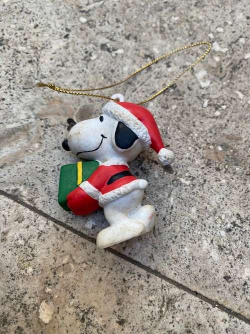 vintage Peanuts snoopy united feature syndicate UFS xmas figure