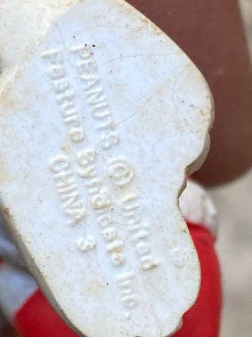 vintage Peanuts snoopy united feature syndicate UFS xmas figure