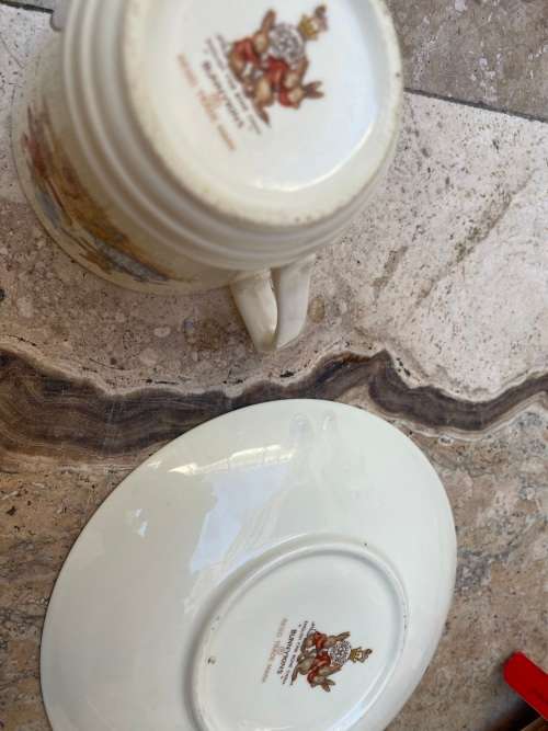 Bunnykins Royal Doulton fine bone china set of five lot