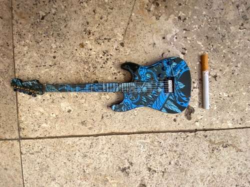 mini fender stratocaster by guitarmania  miniature guitar mania 2011