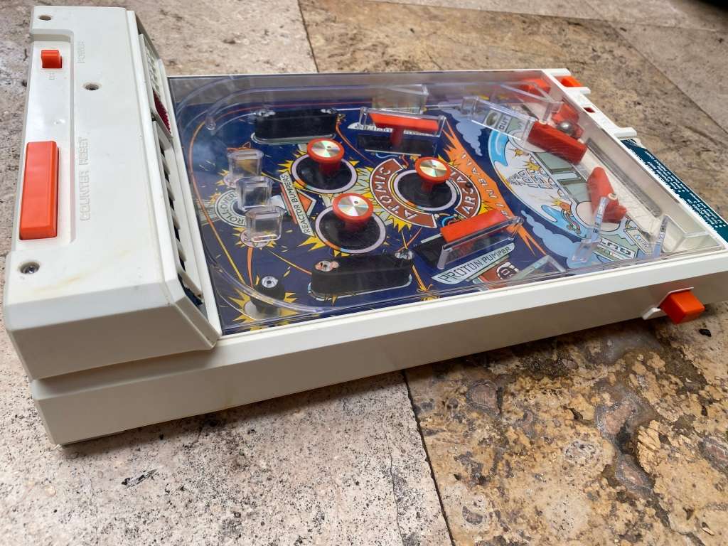Vintage pinball Tomy Atomic Arcade Pinball Machine Game 1979