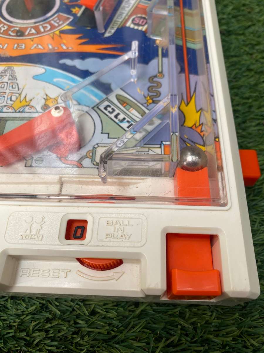 Vintage pinball Tomy Atomic Arcade Pinball Machine Game 1979