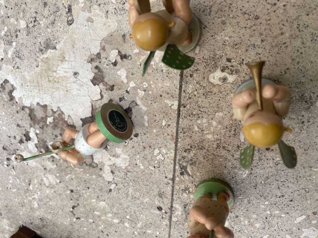 Vintage Wendt & Kuhn erzgebirge Christmas wooden angel lot of 4 in wood box