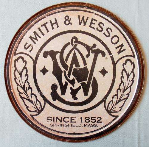 Smith & Wesson metal sign