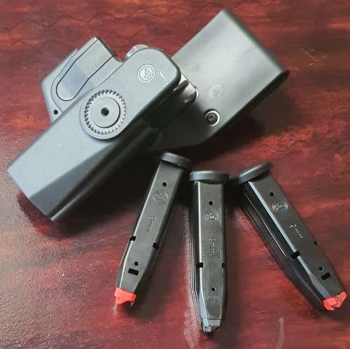 CZP07 Magazines & Thigh Holster