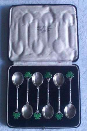 6 silver coffee spoons, green enamel clover / shamrock decoration, Birmingham, 1929