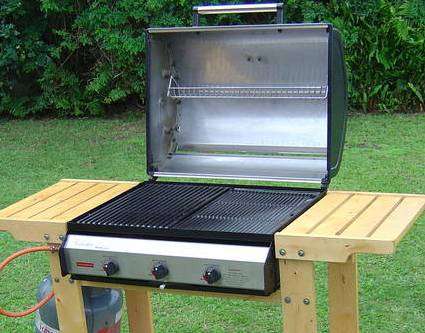 BEACHCOMBER 3 burner gas braai (without trolley)