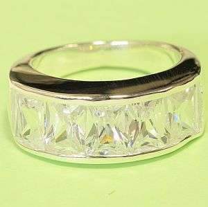 925 sterling silver ring with lab diamonds: ring size 7