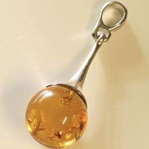 925 Sterling silver & 100% Natural Amber pendant