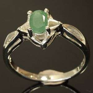 925 Sterling silver ring, with natural emerald: size: 8