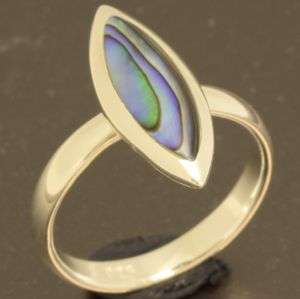 Solid 925 Sterling silver with natural Mother Of Pearl ring, size 7