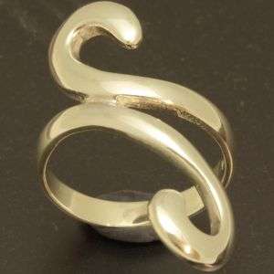 Solid 925 Sterling silver ring, size 9