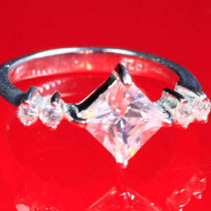 Solid 925 Sterling Silver & CZ ring size 7# + 2.87g