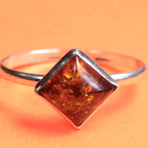 Solid 925 Sterling Silver & Amber ring size 6# + 1.86g