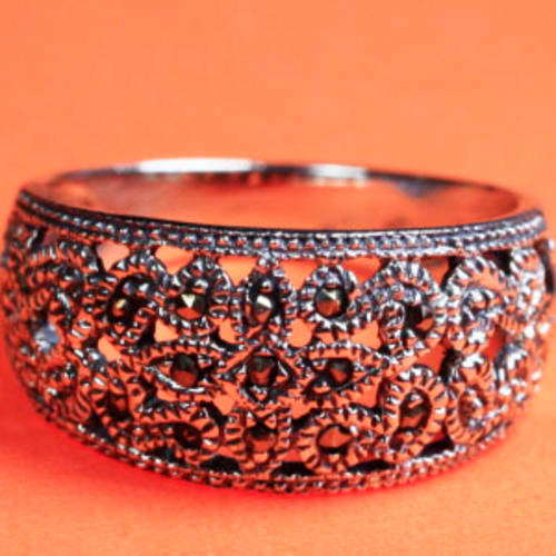 Solid 925 Sterling Silver & Marcazite ring size 6# + 3.67g