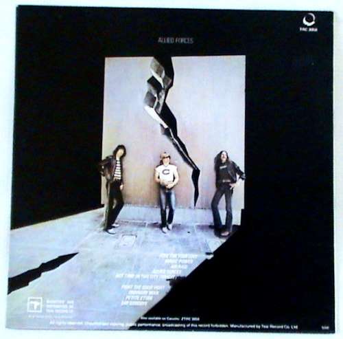 Triumph - Progressions of power (1980) - Allied forces (1981) - Stages (1985) - 3 lps imports