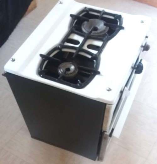 Defy Traveller 2 plate Gas stove with oven and griller