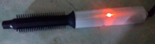 Accent electric hot styling brush ( unused gift, box damaged)