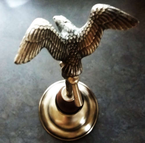 Retro Eagle on pedestal - elegant and unique ornament