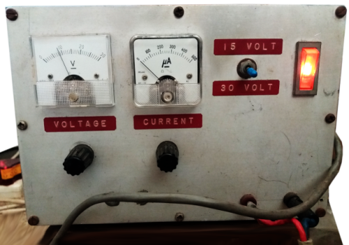 AC to DC step-down transformer 220AC to 15 and 30V with analogue voltage and micro ampere meters