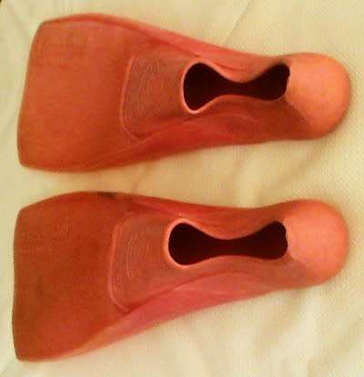 Cressi-sub Rondine light scuba fins made in Italy - strapless, size 7 -8, pink