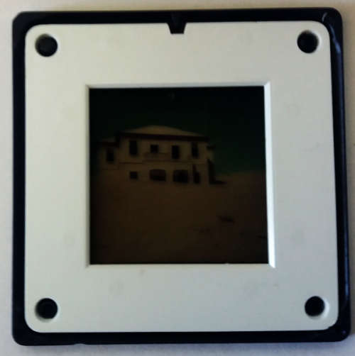 Slide Mounts plastic Agfachrome 2` x 2` for 126 format film - Image 28 mm x 28 mm - 50 qty