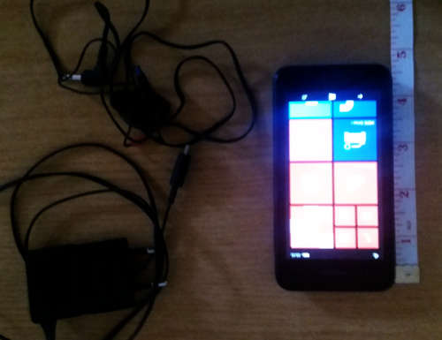 Nokia Lumia 530 Windows SmartPhone 8.1 with charger and earphones