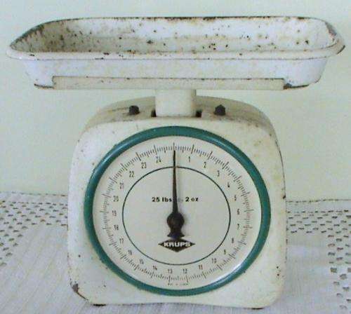 Vintage kitchen scale outlet