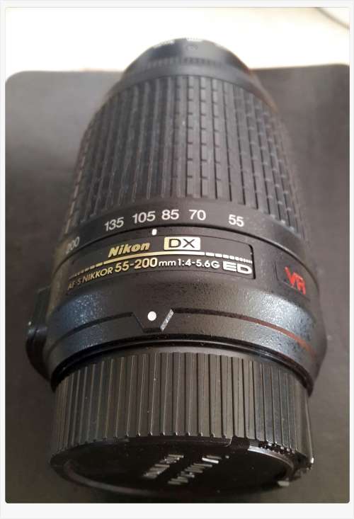 Nikkor AF-S 55-200mm 1:4-5.6G VR ED lens