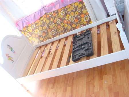 Children's single beds - with or without mattress